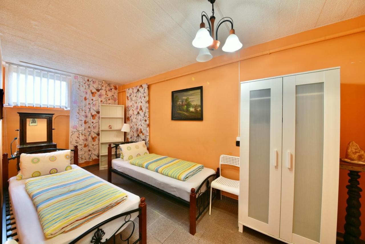 Villa Kertvarosi Csaladi Haz