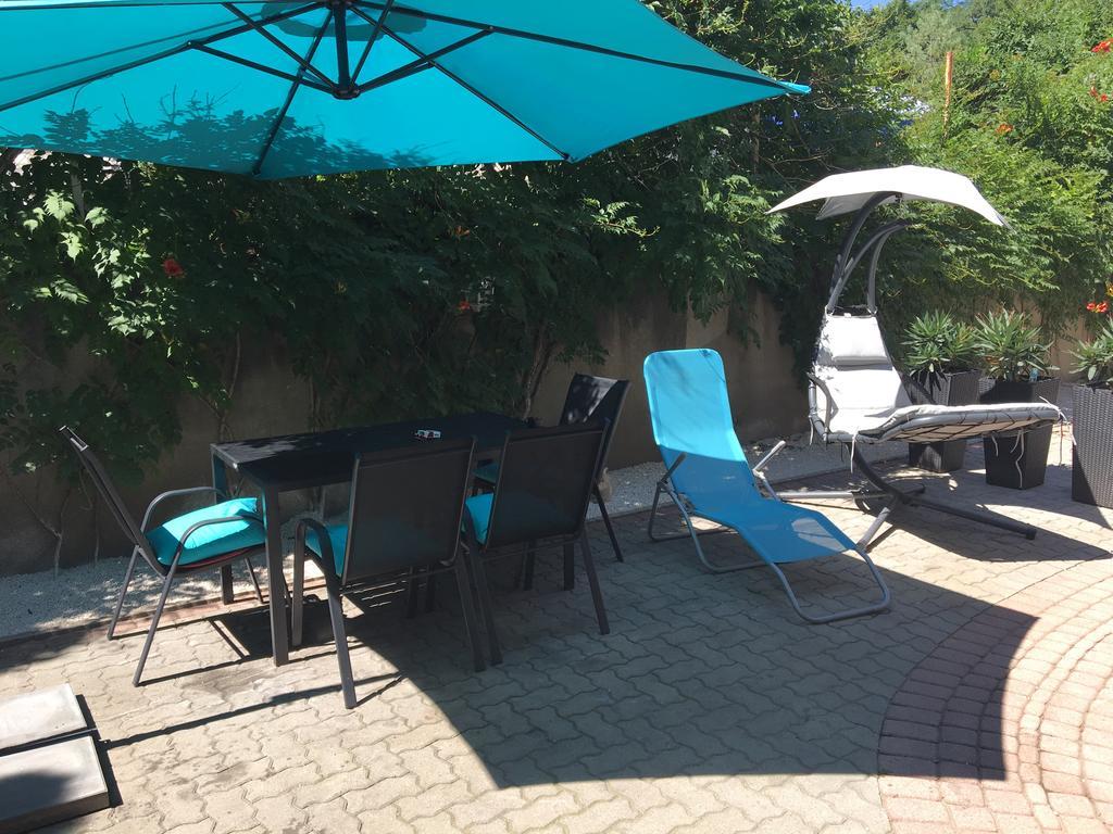 Kertvarosi Csaladi Haz Villa